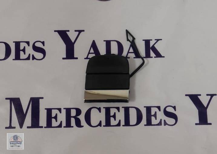 درپوش بکسل بند مرسدس بنز w206 / C200L آکبند Tow Hook Cover for Mercedes-Benz C 200L 1 درپوش بکسل بند مرسدس بنز w206/ C200L آکبندTow Hook Cover for Mercedes-Benz C 200L