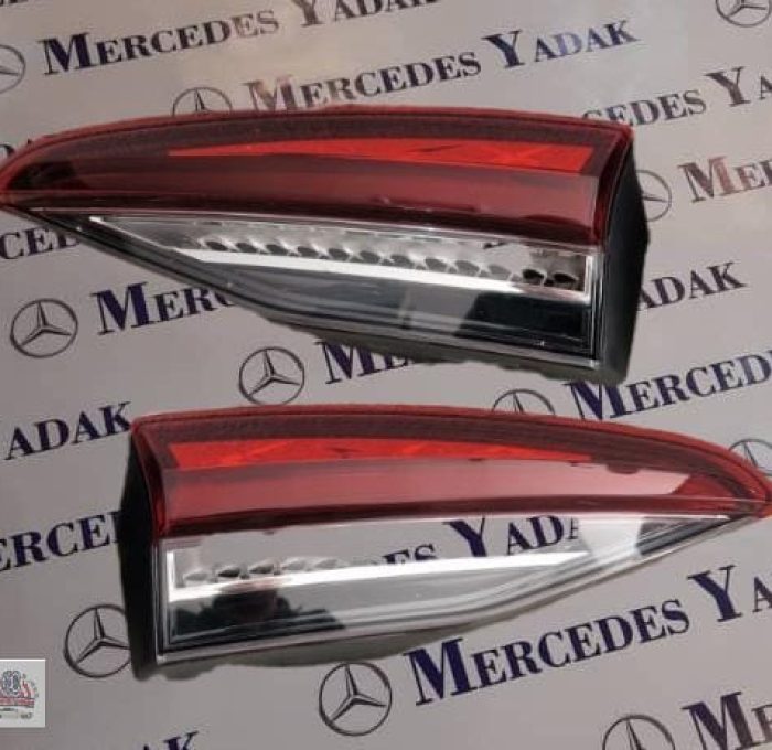 چراغ خطر عقب اشکودا اوکتاویا اورجینال