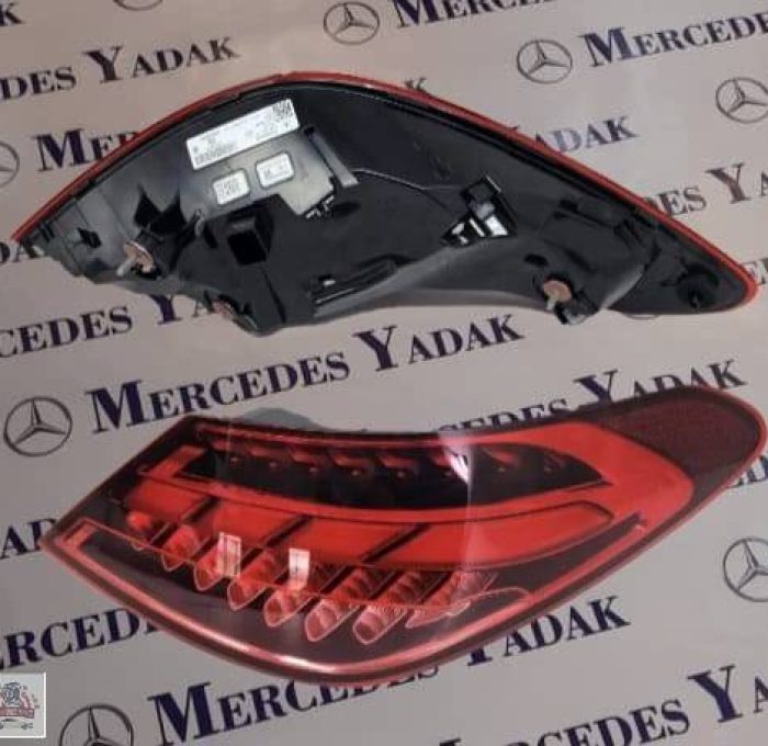 چراغ خطر عقب مرسدس بنز C200L آکبند اورجینال